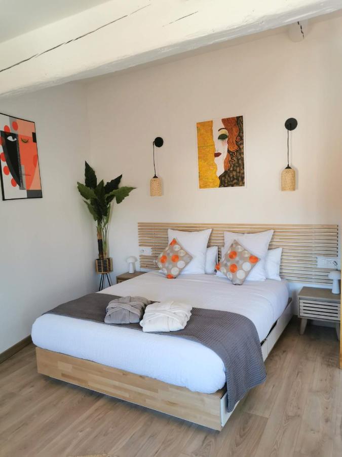 Arles Holiday - Le Refuge Екстер'єр фото