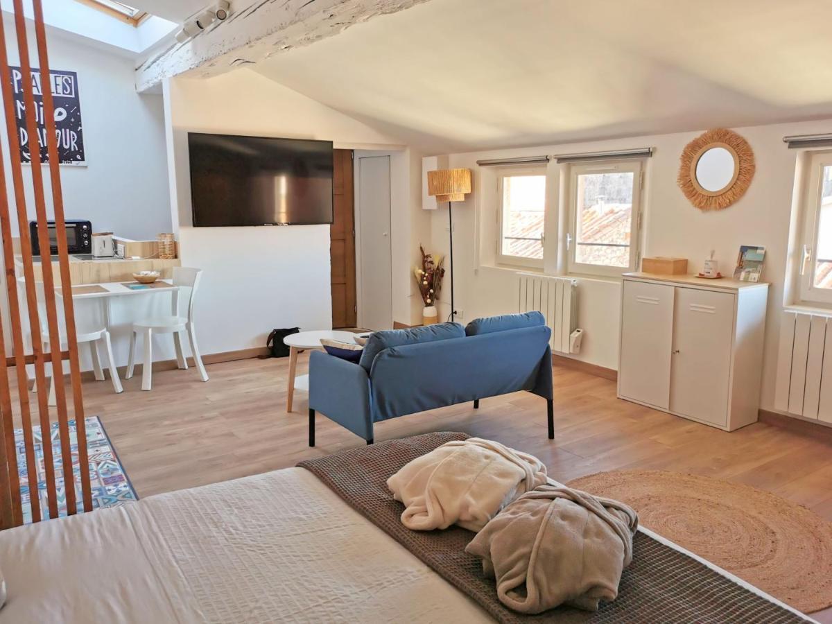 Arles Holiday - Le Refuge Екстер'єр фото